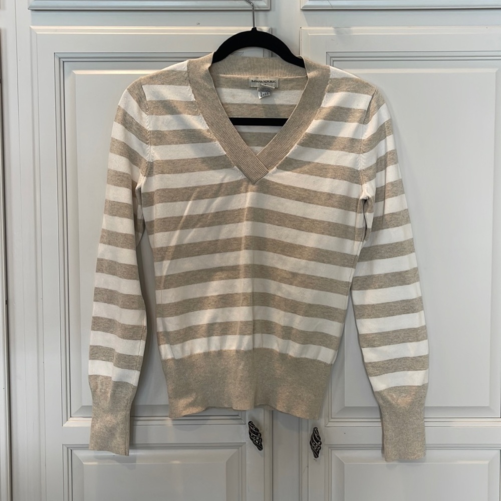 Banana republic striped V-neck lightweight sweater